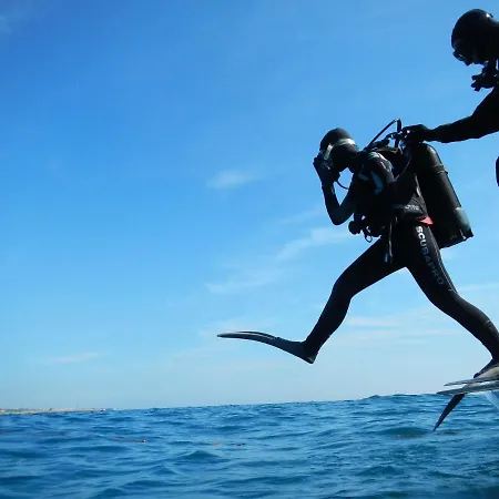 Malaya Con 2 Piscine Per 18 Persone Villa