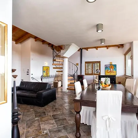 Malaya Con 2 Piscine Per 18 Persone * Alghero