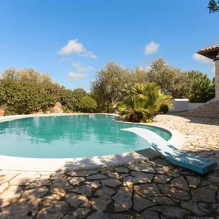 Malaya Con 2 Piscine Per 18 Persone *