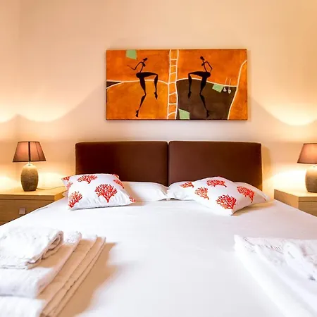 Villa Malaya Con 2 Piscine Per 18 Persone Alghero