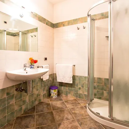 Malaya Con 2 Piscine Per 18 Persone Alghero