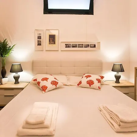 Villa Malaya Con 2 Piscine Per 18 Persone Alghero