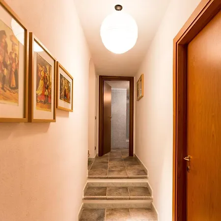 Malaya Con 2 Piscine Per 18 Persone Villa