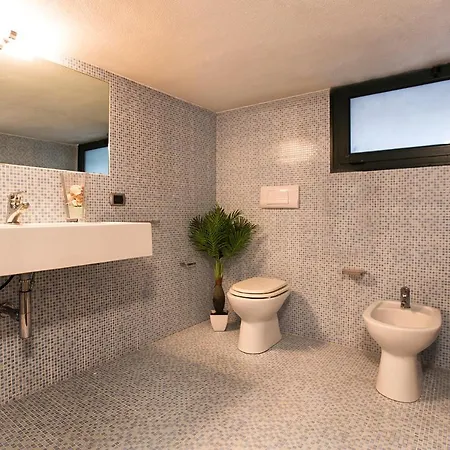 Malaya Con 2 Piscine Per 18 Persone Alghero