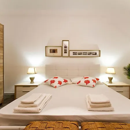 Villa Malaya Con 2 Piscine Per 18 Persone