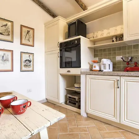 Malaya Con 2 Piscine Per 18 Persone *