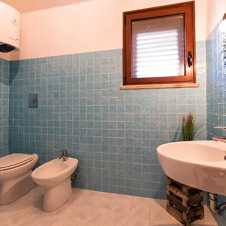 Malaya Con 2 Piscine Per 18 Persone *